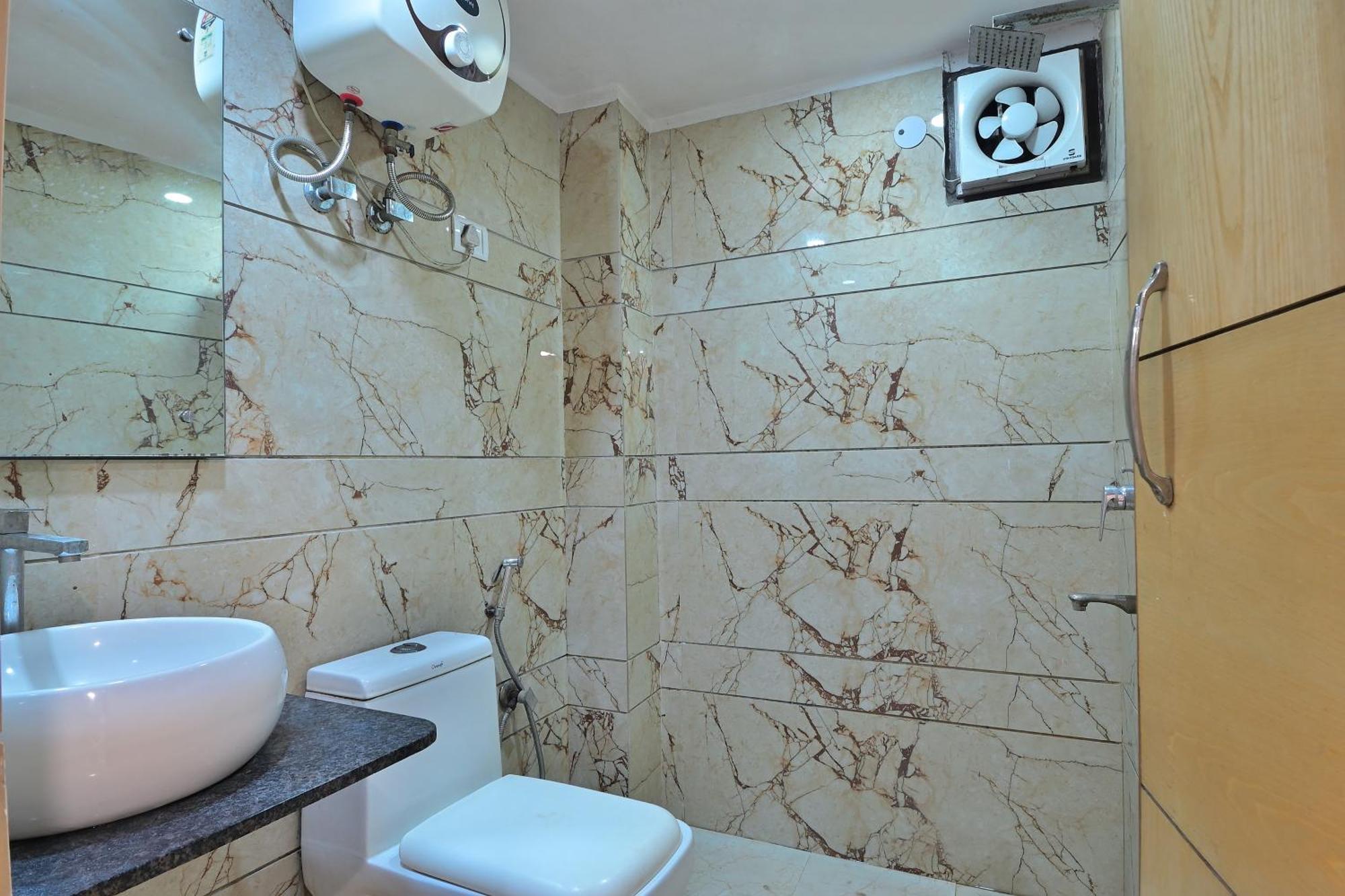 Hotel Glow Inn Paharganj-3 Mins Walk From New Delhi Railway Station Екстер'єр фото
