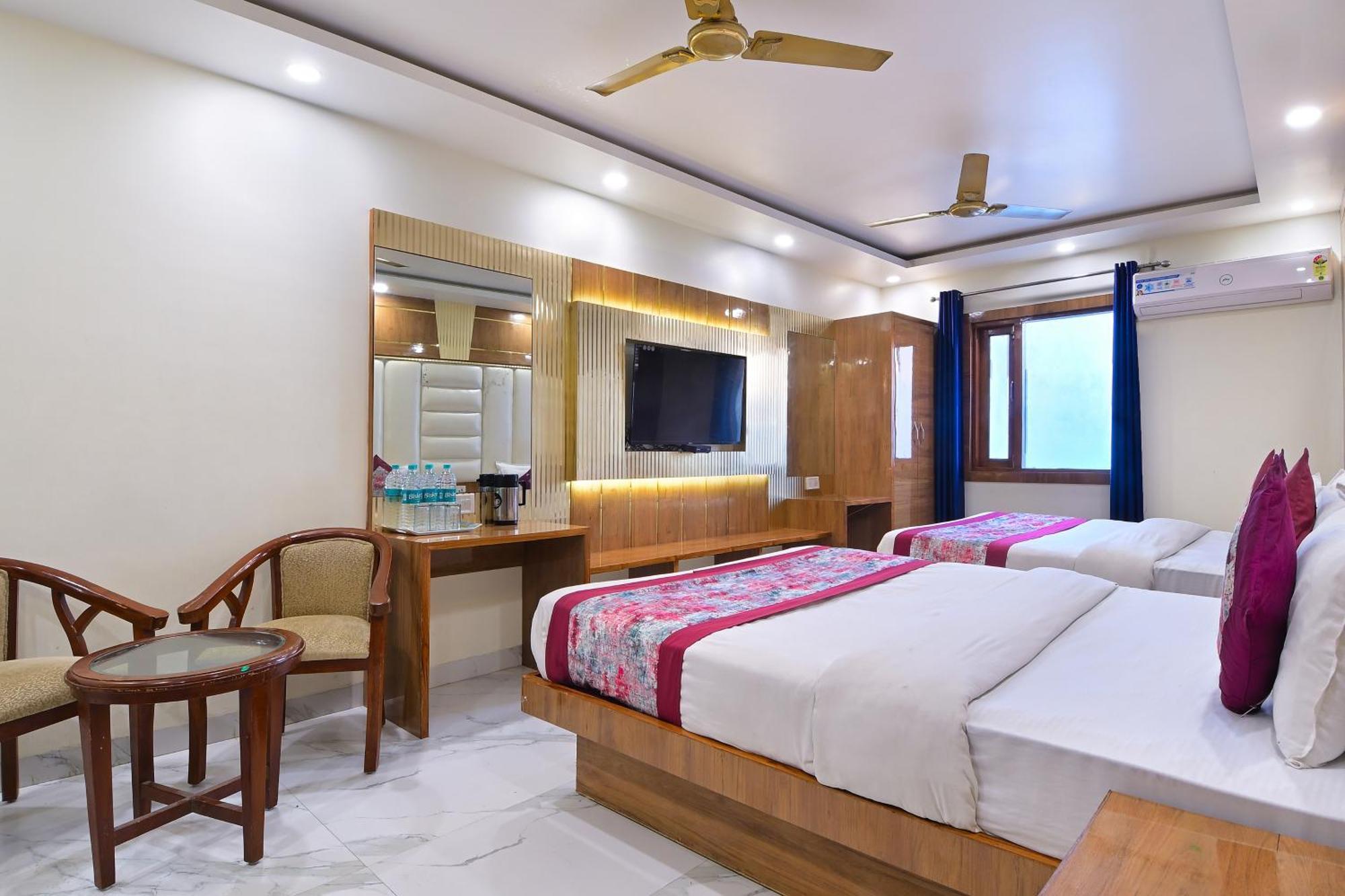Hotel Glow Inn Paharganj-3 Mins Walk From New Delhi Railway Station Екстер'єр фото