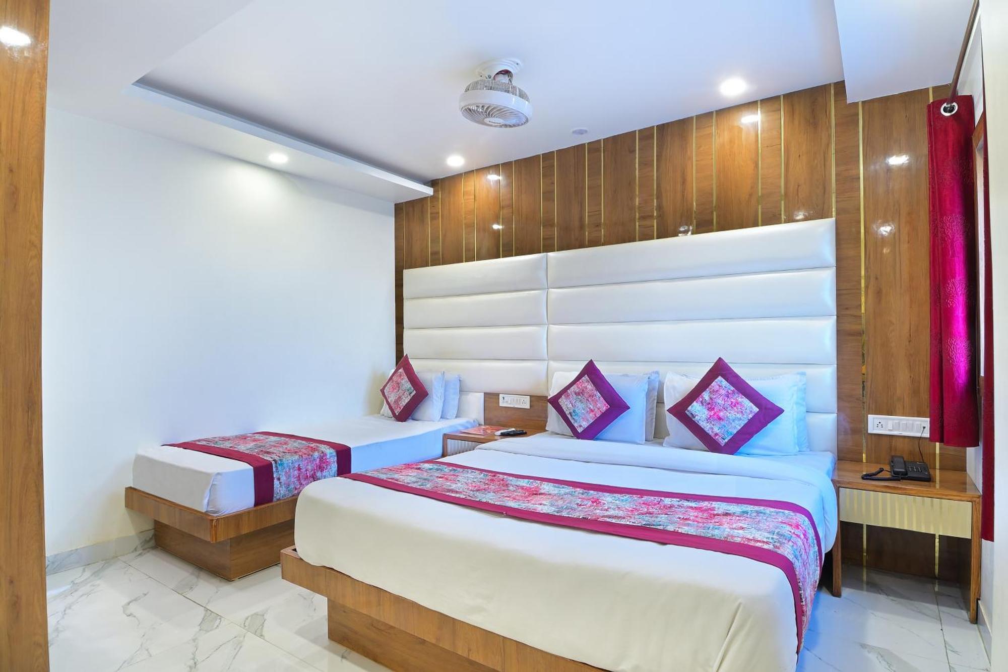 Hotel Glow Inn Paharganj-3 Mins Walk From New Delhi Railway Station Екстер'єр фото