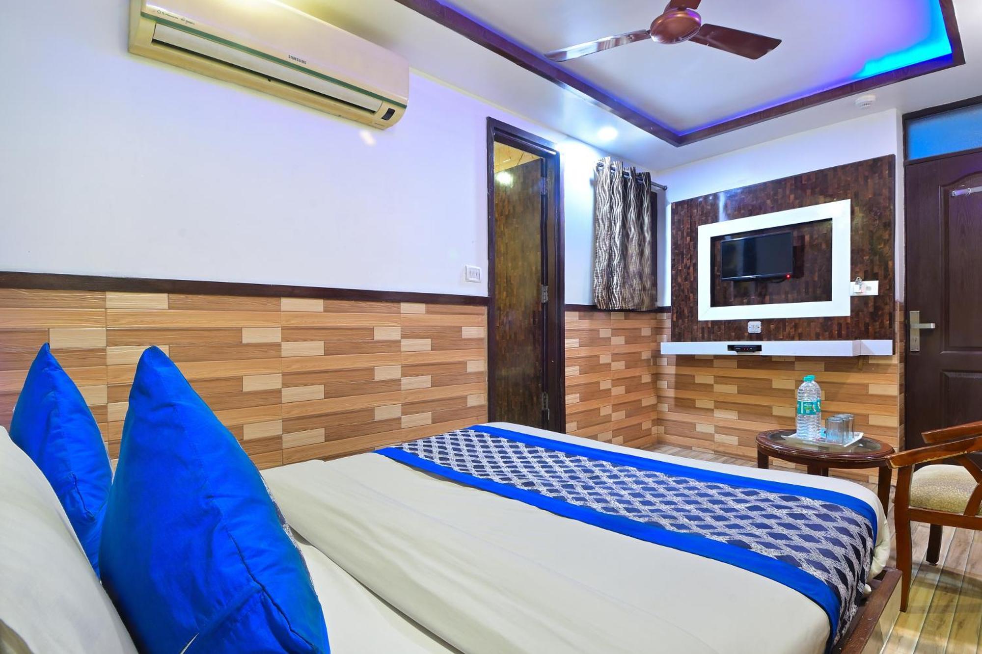 Hotel Glow Inn Paharganj-3 Mins Walk From New Delhi Railway Station Екстер'єр фото