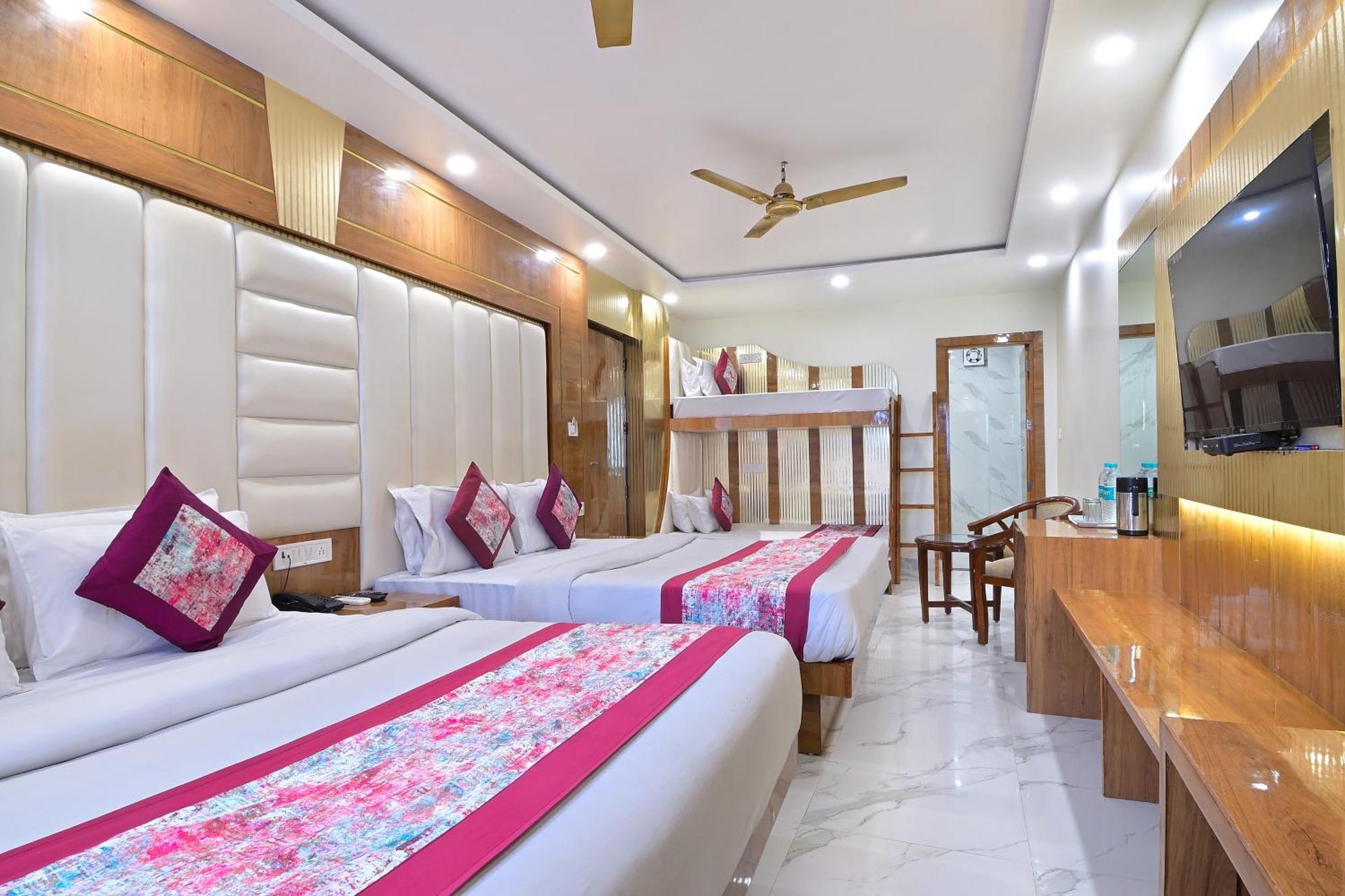 Hotel Glow Inn Paharganj-3 Mins Walk From New Delhi Railway Station Екстер'єр фото