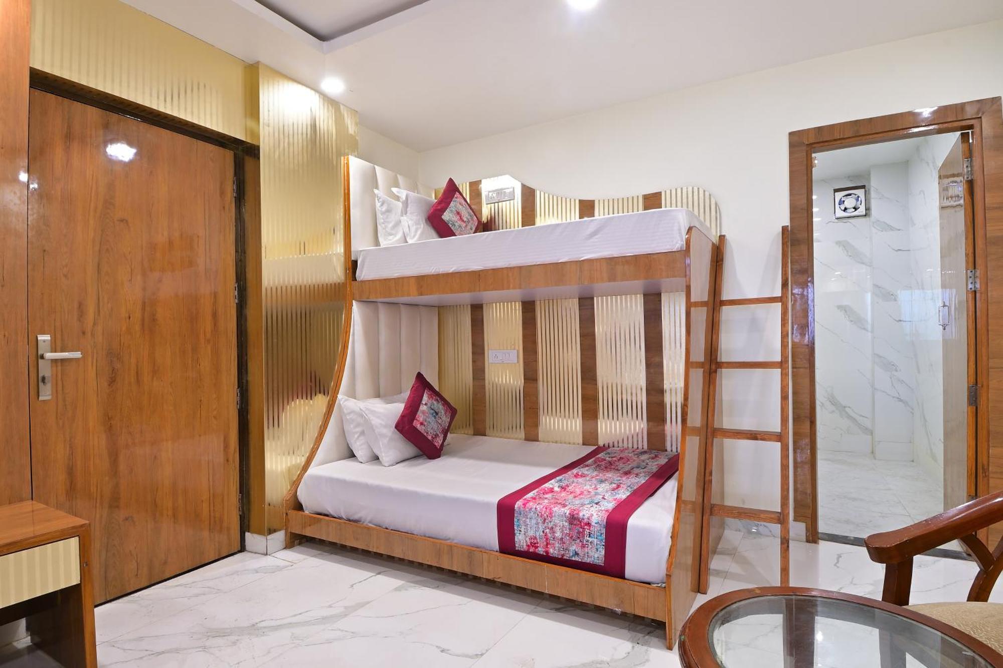 Hotel Glow Inn Paharganj-3 Mins Walk From New Delhi Railway Station Екстер'єр фото