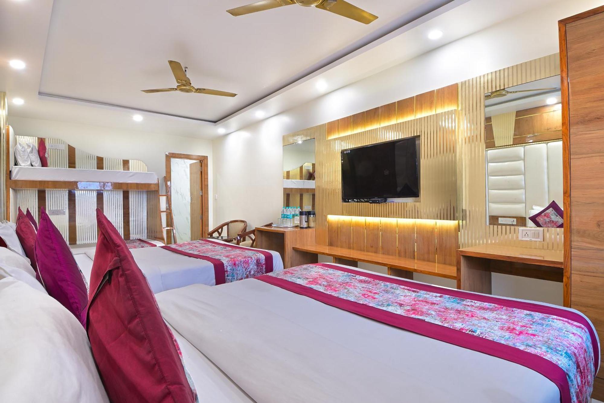 Hotel Glow Inn Paharganj-3 Mins Walk From New Delhi Railway Station Екстер'єр фото