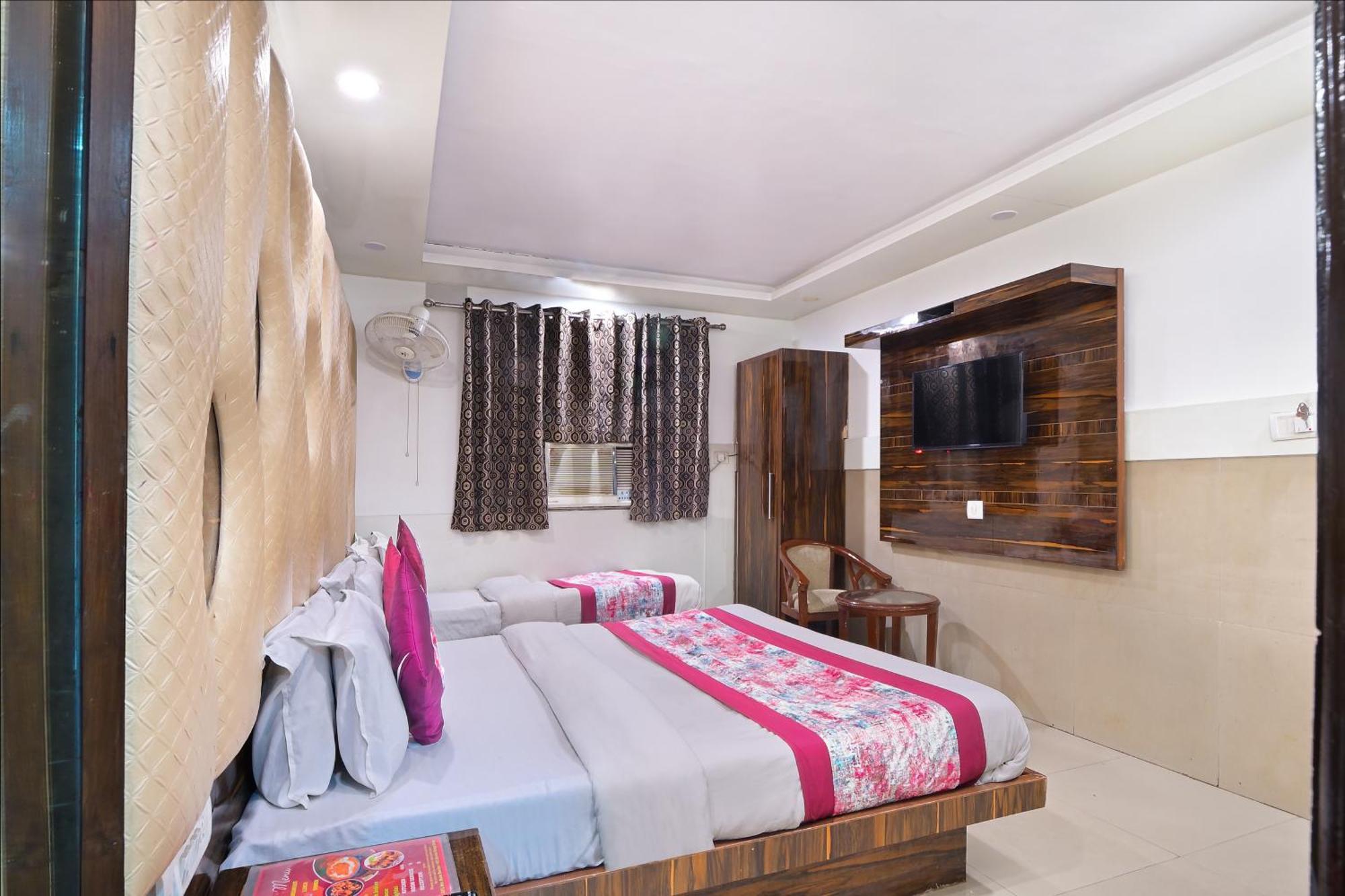 Hotel Glow Inn Paharganj-3 Mins Walk From New Delhi Railway Station Екстер'єр фото