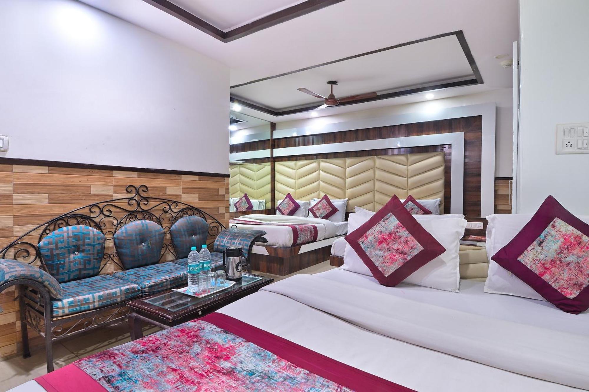 Hotel Glow Inn Paharganj-3 Mins Walk From New Delhi Railway Station Екстер'єр фото