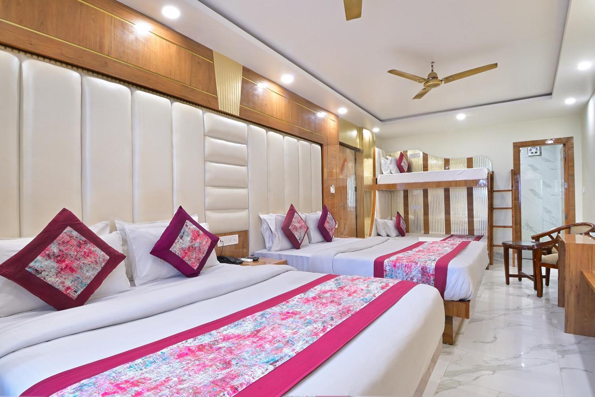 Hotel Glow Inn Paharganj-3 Mins Walk From New Delhi Railway Station Екстер'єр фото